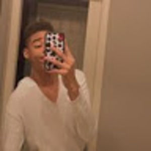 Meet your Posher, Phoenix